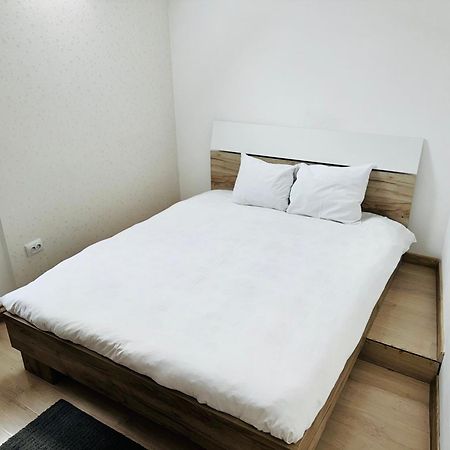Schei Brasov-Скей Брашов Apartment Bagian luar foto
